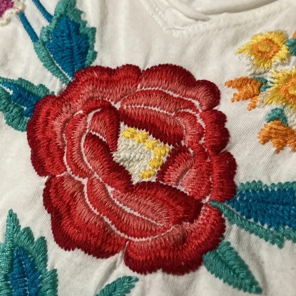 Johnny Was Deep V-Neck Cotton Tee - Picture 7 of 12